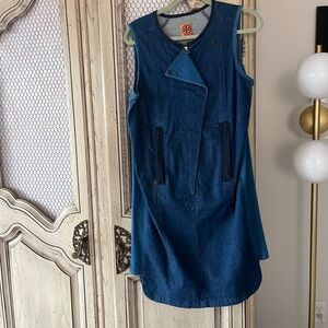 Tory Burch L navy denim perfect side panels pockets zip
Up dress